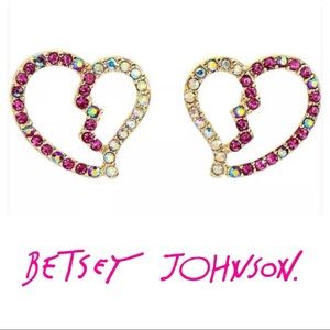 ♥️ Betsey Johnson Breaking Hearts Crystal Stud Earrings